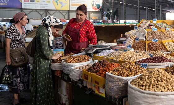 Disrupções no abastecimento impulsionam subida dos preços dos alimentos